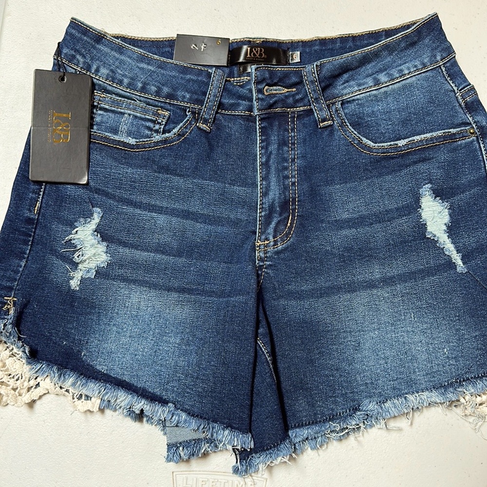 Women’s shorts